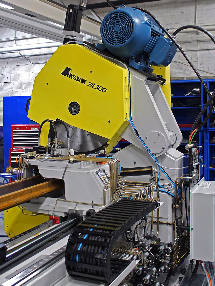 When to Use a Slide Saw vs. a Pivot Saw?