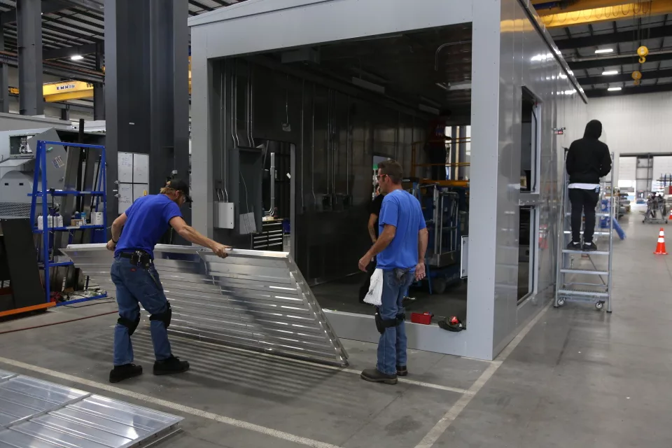 Hennig Lands on 2025 INC5000 List as US Manufacturing Reinvests in Reliability