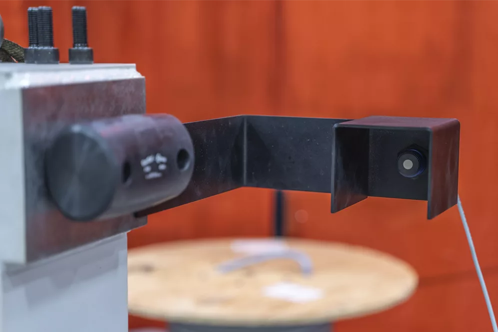 Systems for Length Measurement in Metal Bar, Tube, Billet, Rail, and Plate Sawing