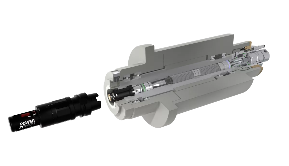 How does consistent drawbar pull-force translate to improved machining outcomes?